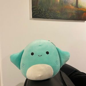 8” Maggie the Stingray Squishmallow Brand New With Tags USA Exclusive Version